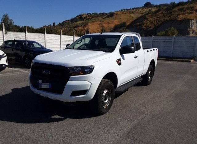 Ford Ranger 2.2 TDCi 160cv SUPERCAB XL 4WD, del 2019, 122.859 km, in vendita a Maruggio (TA)