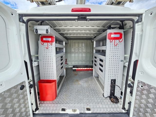 Fiat Ducato 33 2.3 MJT 130CV PC-TN Furgone ALLESTITO OFFICINA, del 2014, 104.859 km, in vendita a Maruggio (TA)