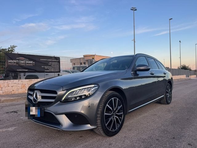 Mercedes-Benz C 200 d S.W. Auto Business Extra, del 2019, 160.684 km, in vendita a Maruggio (TA)
