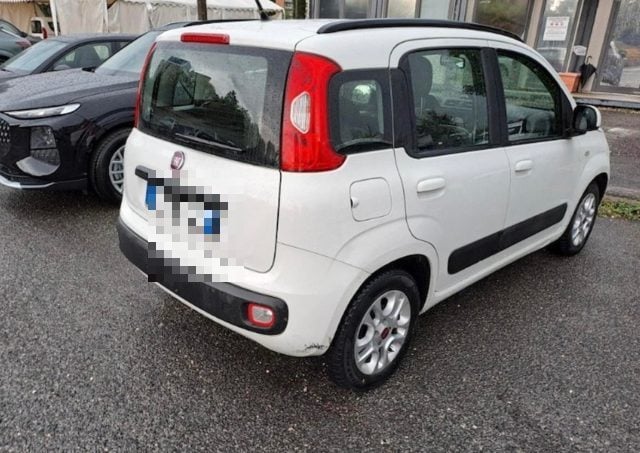 Fiat Panda 1.3 MJT 95 CV S&S LOUNGE AUTOVETTURA - foto 3 di 4