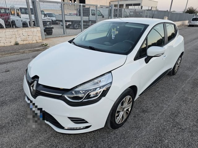 Renault Clio TCe 12V 90 CV GPL 5 porte Van Energy, del 2019, 72.959 km, in vendita a Maruggio (TA)