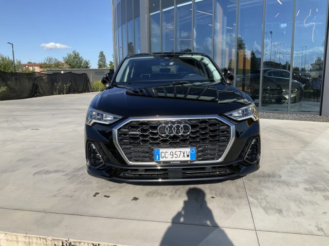 Audi Q3 SPB 35 TDI quattro S tronic - foto 2 di 4