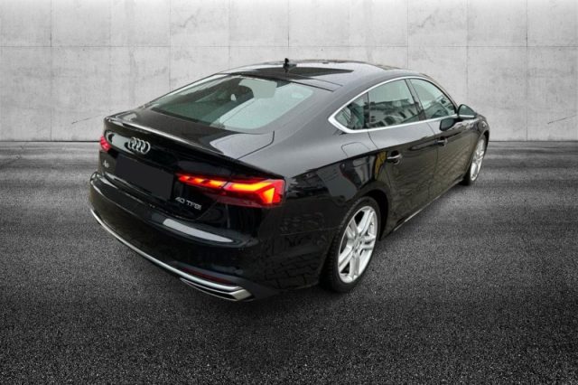 Audi A5 SPB 40 TFSI S tronic - foto 3 di 4