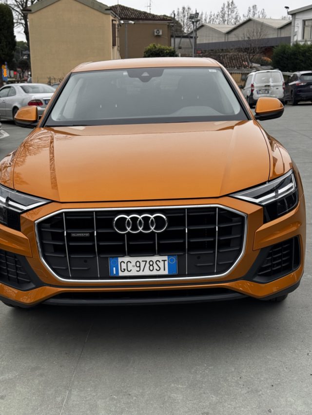 Audi Q8 45 TDI quattro tiptronic - foto 2 di 4