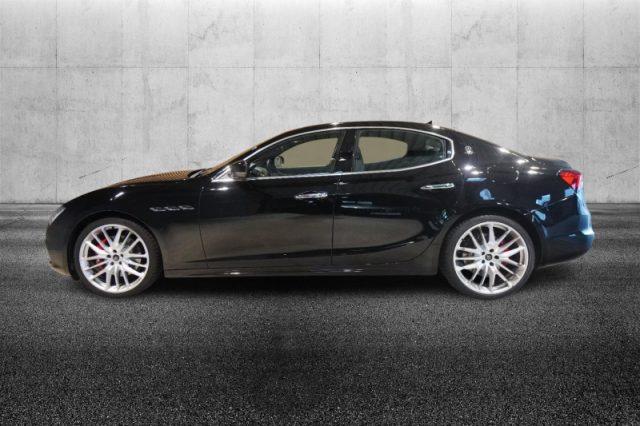 Maserati Ghibli V6 430 CV Q4 Gransport - foto 3 di 4
