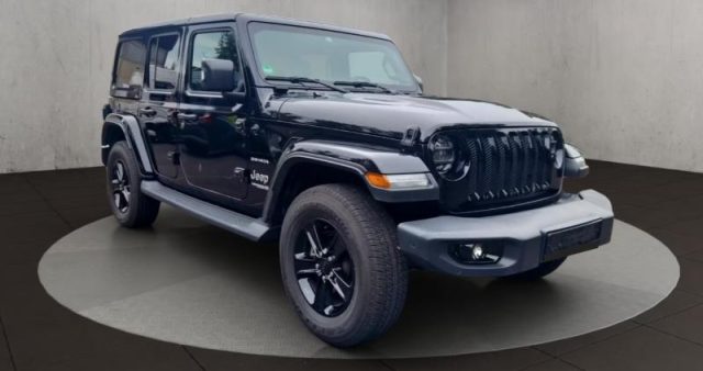 Jeep Wrangler Unlimited 2.2 Mjt II Sahara - foto 4 di 4