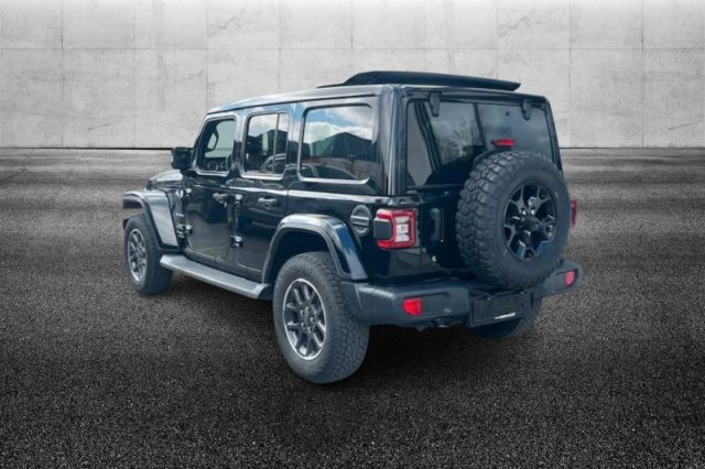 Jeep Wrangler Unlimited 2.2 Mjt II Sahara - foto 3 di 4