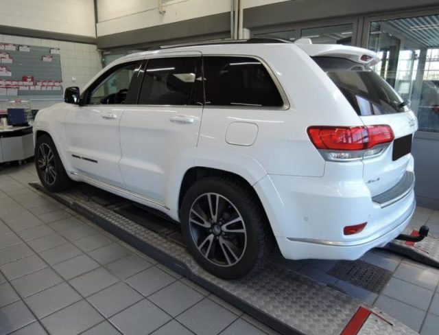 Jeep Grand Cherokee 3.0 V6 CRD 250 CV Multijet II Summit - foto 4 di 4