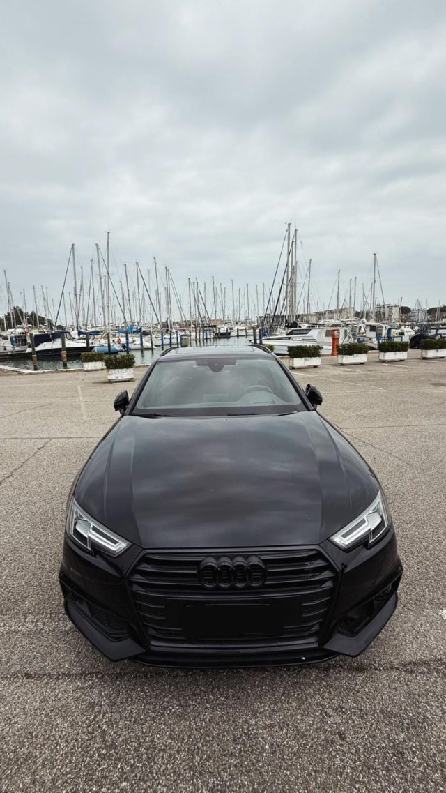 Audi A4 Avant 2.0 TDI 190 CV S line edition - foto 3 di 4