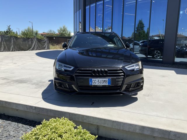 Audi A4 Avant 2.0 TDI 190 CV S line edition - foto 4 di 4