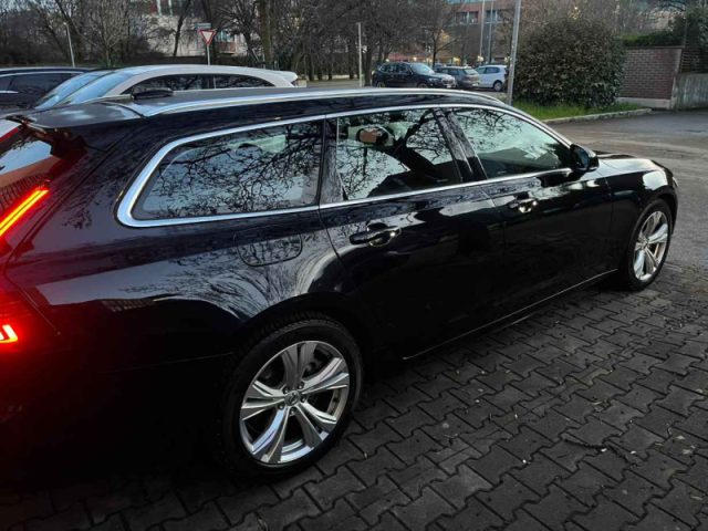 Volvo V90 B4 (d) Geartronic Momentum Business Pro - foto 4 di 4