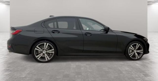 BMW 330 e xDrive Sport - foto 4 di 4