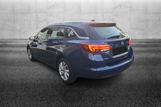 Opel Astra 1.5 CDTI 122 CV S&S AT9 5 porte Business Elegance - foto 3 di 4