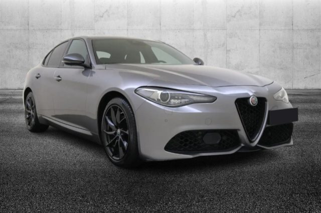 Alfa Romeo Giulia 2.0 Turbo 200 CV AT8 Super - foto 3 di 4
