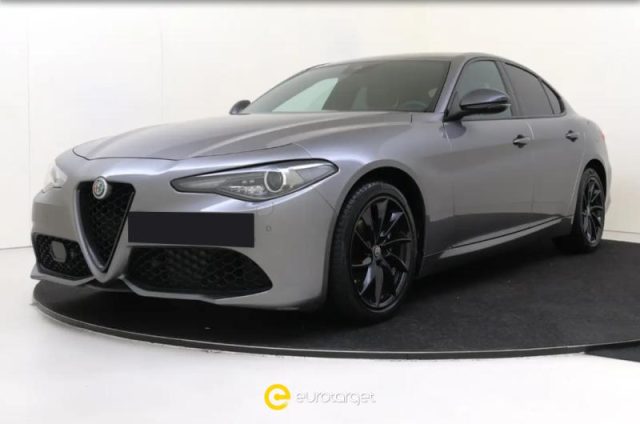 Alfa Romeo Giulia 2.0 Turbo 200 CV AT8 Super - foto 2 di 4