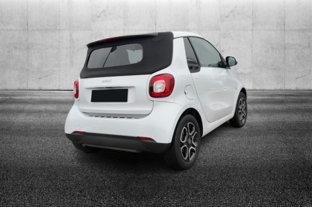 smart forTwo 70 1.0 twinamic cabrio Passion - foto 3 di 4