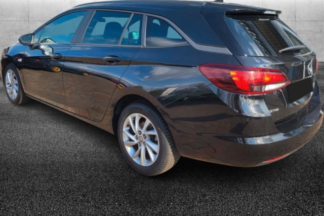 Opel Astra 1.5 CDTI 122 CV S&S AT9 Sports Tourer Business El - foto 2 di 4