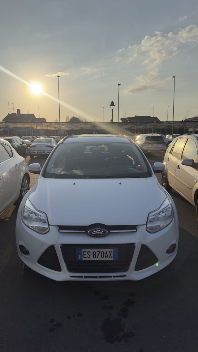 Ford Focus 1.6 TDCi 115 CV SW - foto 3 di 4