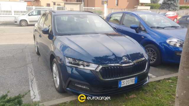 Skoda Octavia 2.0 TDI EVO SCR 150 CV DSG Wagon Executive usato a PIEVE DI CENTO