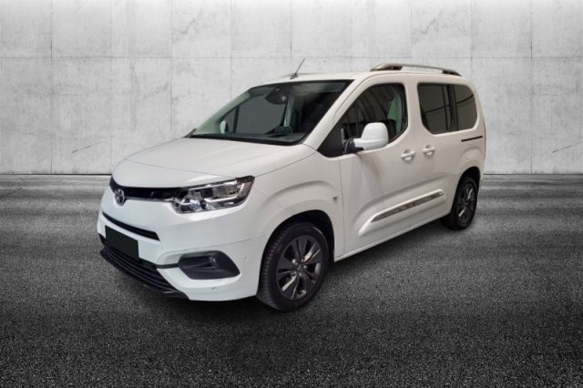 Toyota Proace City Verso 1.5D 130 CV S&S L1 Executive usato a PIEVE DI CENTO