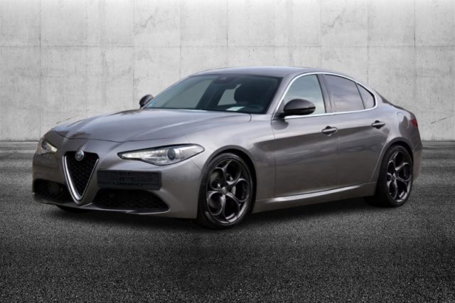 Alfa Romeo Giulia 2.0 Turbo 200 CV AT8 Super usato a PIEVE DI CENTO