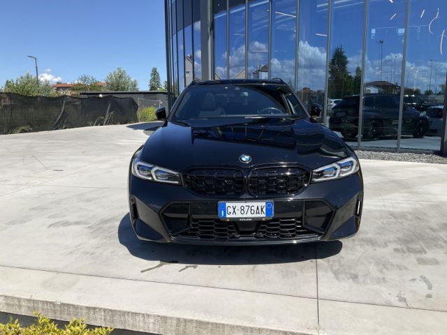 BMW 330 d 48V xDrive Touring Msport - foto 2 di 4