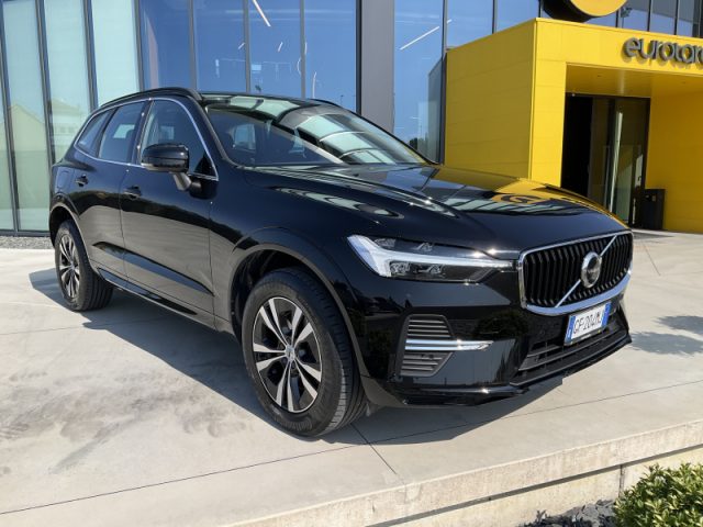 Volvo XC60 B4 (d) Geartronic Momentum Pro - foto 3 di 4
