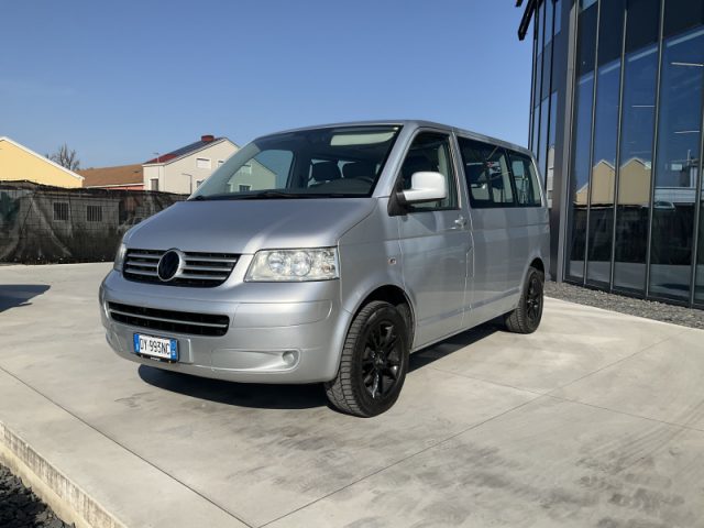 Volkswagen Transporter 2.5 TDI/130CV PC Kombi - foto 3 di 4