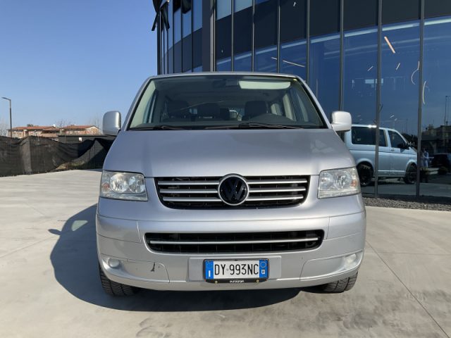 Volkswagen Transporter 2.5 TDI/130CV PC Kombi - foto 2 di 4