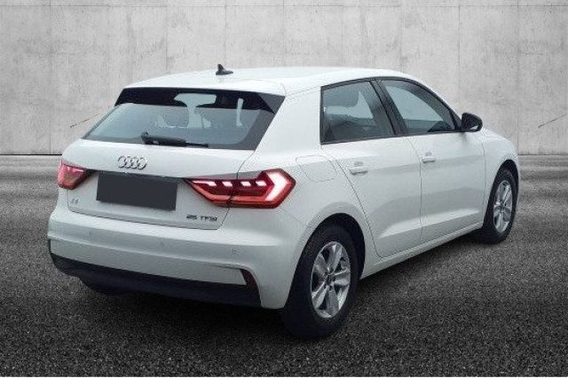 Audi A1 SPB 25 TFSI Admired - foto 2 di 4