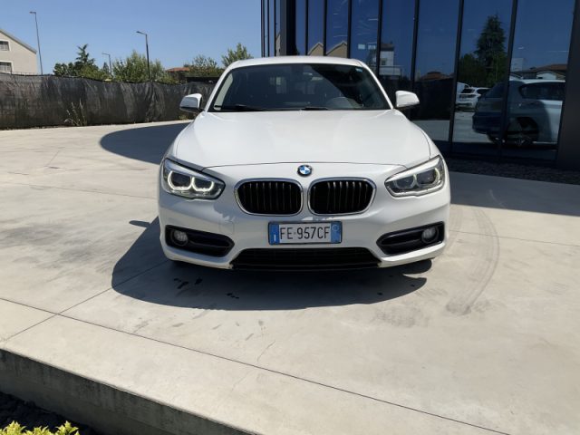 BMW 116 d 5p. Sport - foto 2 di 4
