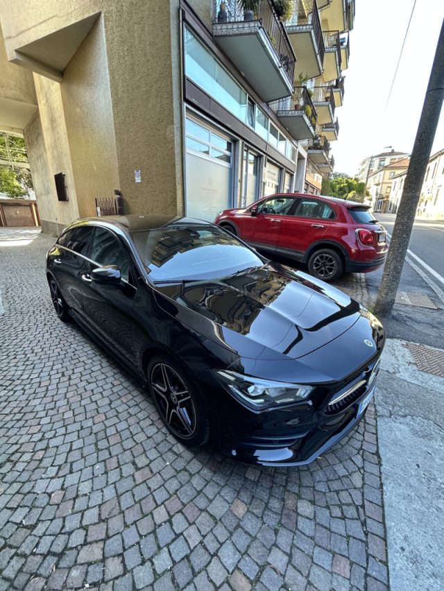 Mercedes-Benz CLA 200 d Automatic 4Matic Shooting Brake Premium - foto 2 di 4