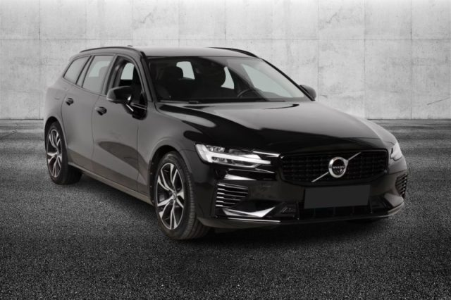 Volvo V60 T8 Recharge AWD Plug-in Hybrid R-design - foto 2 di 4