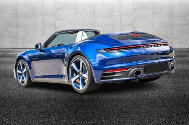 Porsche 911 Carrera Cabriolet - foto 3 di 4