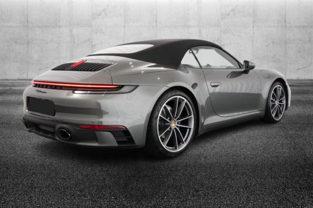 Porsche 911 Carrera Cabriolet - foto 4 di 4
