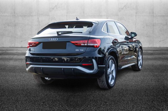 Audi Q3 SPB 35 TDI S line edition - foto 2 di 4