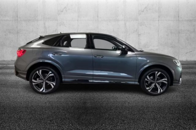Audi Q3 SPB 35 TDI S tronic S line edition - foto 3 di 4