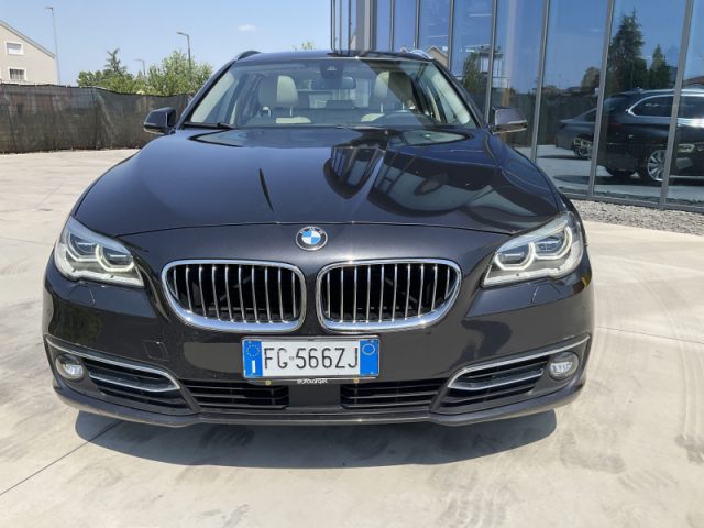 BMW 520 d xDrive Touring Luxury - foto 3 di 4