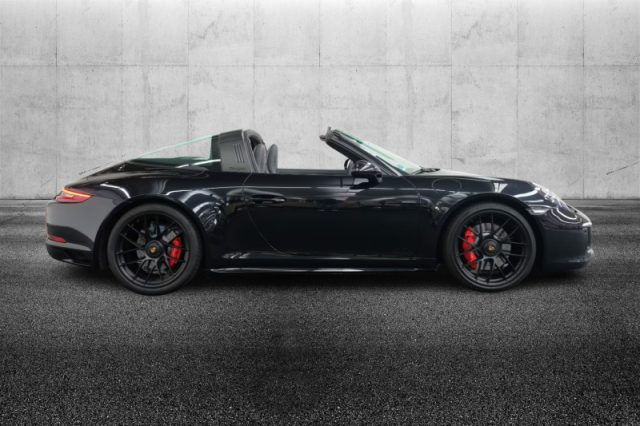 Porsche 911 3.0 Carrera 4 GTS Cabriolet - foto 3 di 4