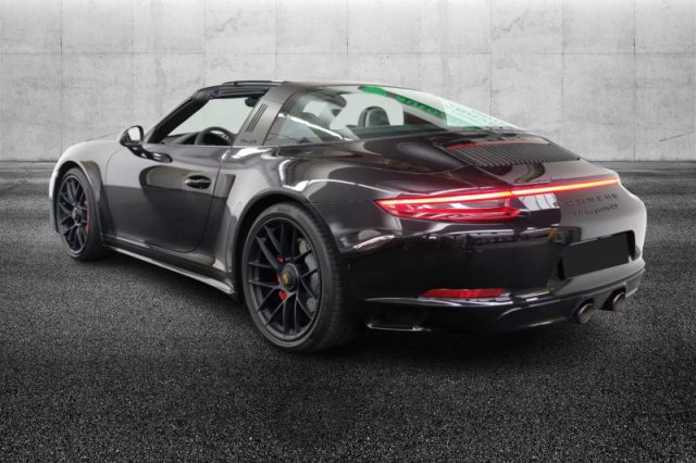 Porsche 911 3.0 Carrera 4 GTS Cabriolet - foto 2 di 4