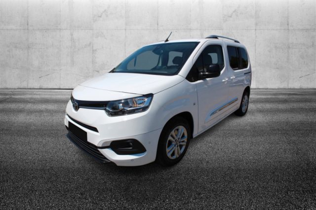 Toyota Proace City Verso 1.5D 130 CV S&S Short D Executive, del 2022, 62.999 km, in vendita a Pieve Di Cento (BO)