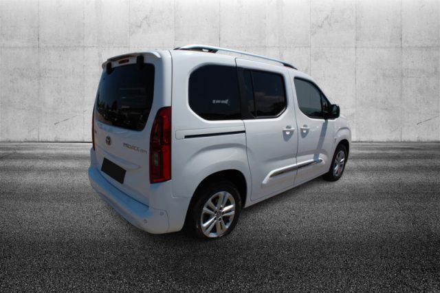 Toyota Proace City Verso 1.5D 130 CV S&S Short D Executive - foto 4 di 4