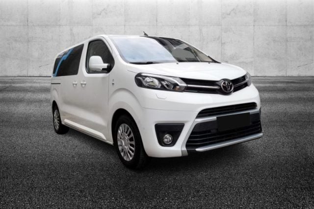 Toyota Proace Verso 1.5D L1 D Lounge - foto 2 di 4