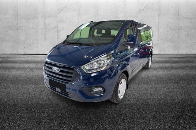 Ford Transit Custom 320 2.0 EcoBlue 130 PC Combi Trend, del 2020, 50.500 km, in vendita a Pieve Di Cento (BO)