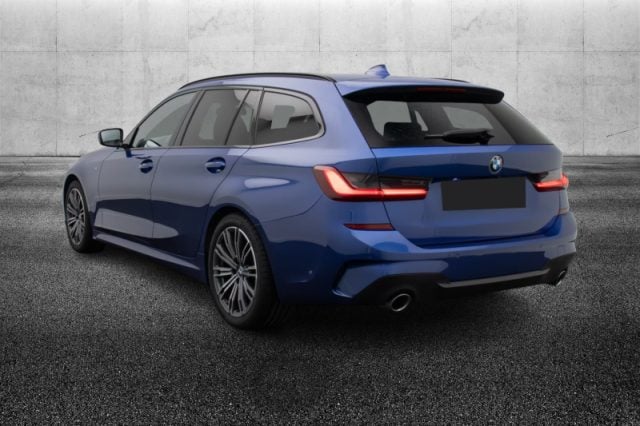 BMW 320 i Touring Msport - foto 4 di 4