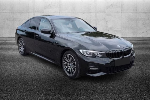 BMW 320 i Msport - foto 2 di 4