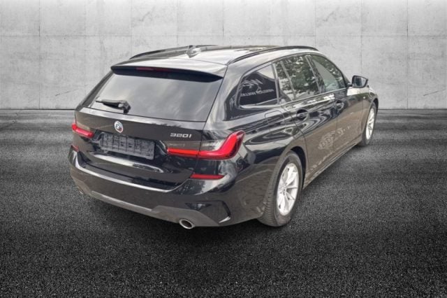 BMW 320 i Touring Msport - foto 4 di 4