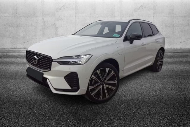 Volvo XC60 T6 Recharge Plug-in Hybrid AWD R-design, del 2021, 47.500 km, in vendita a Pieve Di Cento (BO)