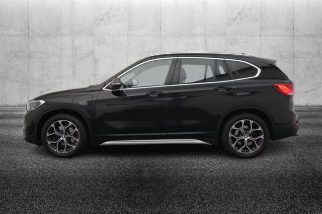 BMW X1 xDrive25e xLine - foto 3 di 4