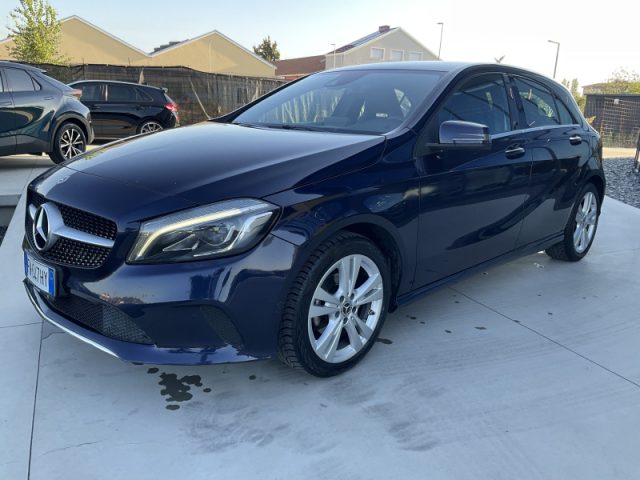 Mercedes-Benz A 180 d Automatic Sport - foto 3 di 4